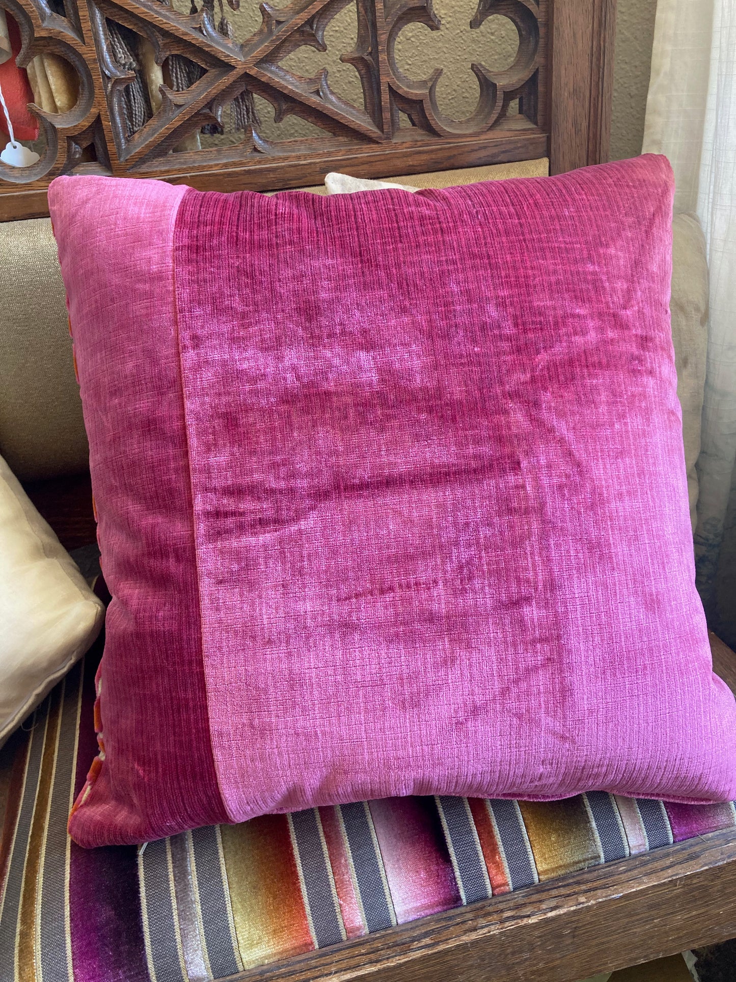Velvet Pattern Pillow