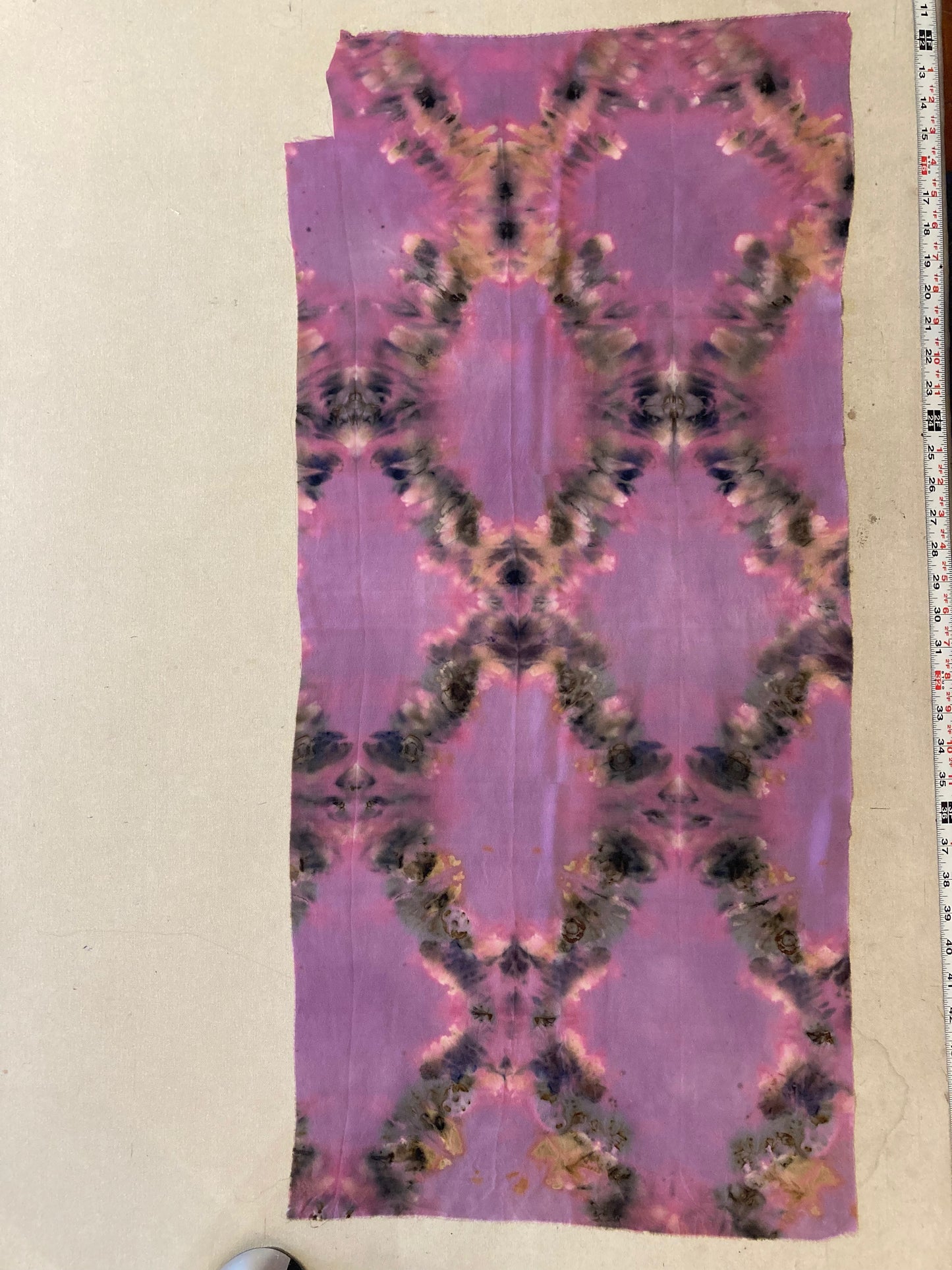 Silk Crepe Fabric Cutting - Arabesque