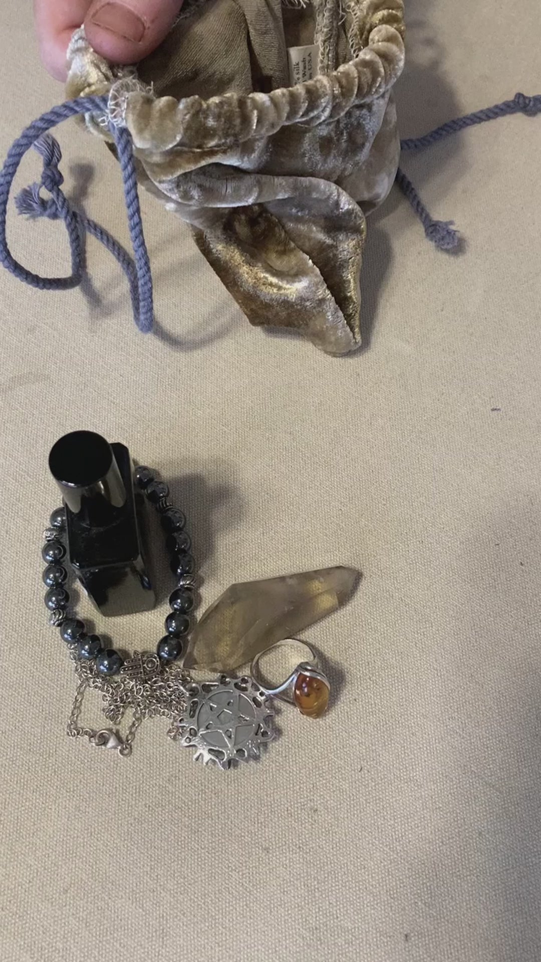 filling pouch with jewlery