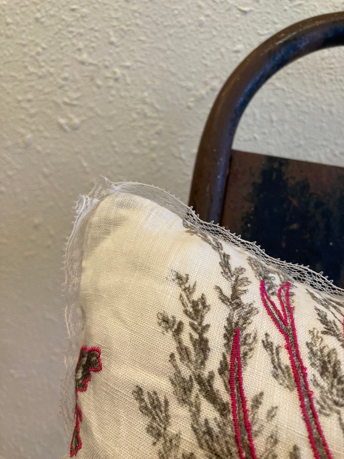 Pillows - toile, linen