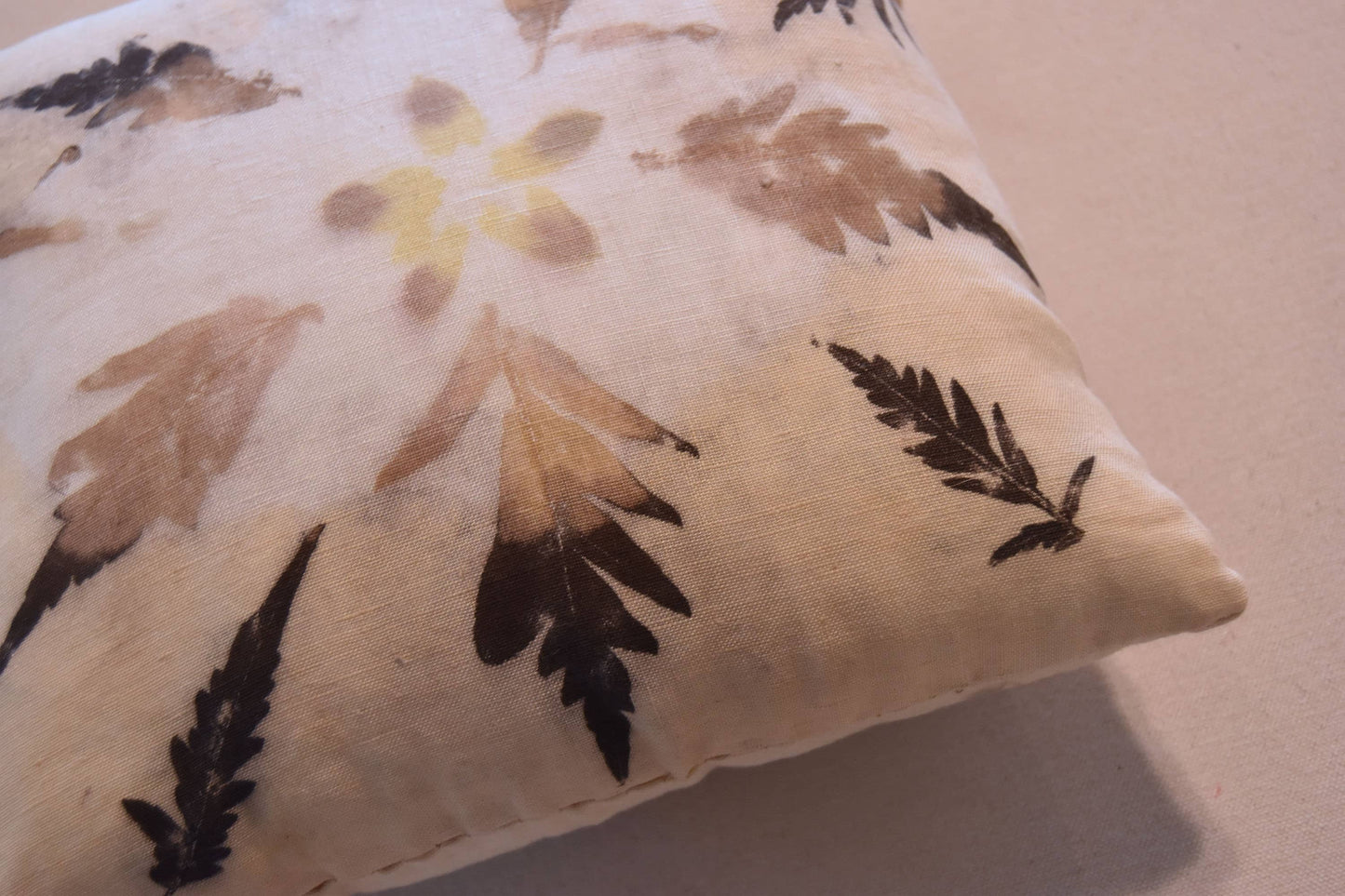 Tataki zome Pillow - Botanical Print - Natural Dye