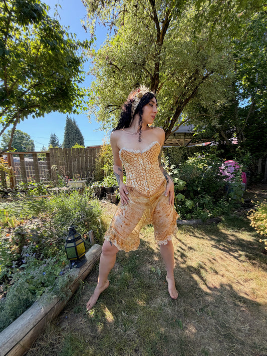 Tulip Corset - Rust Grate