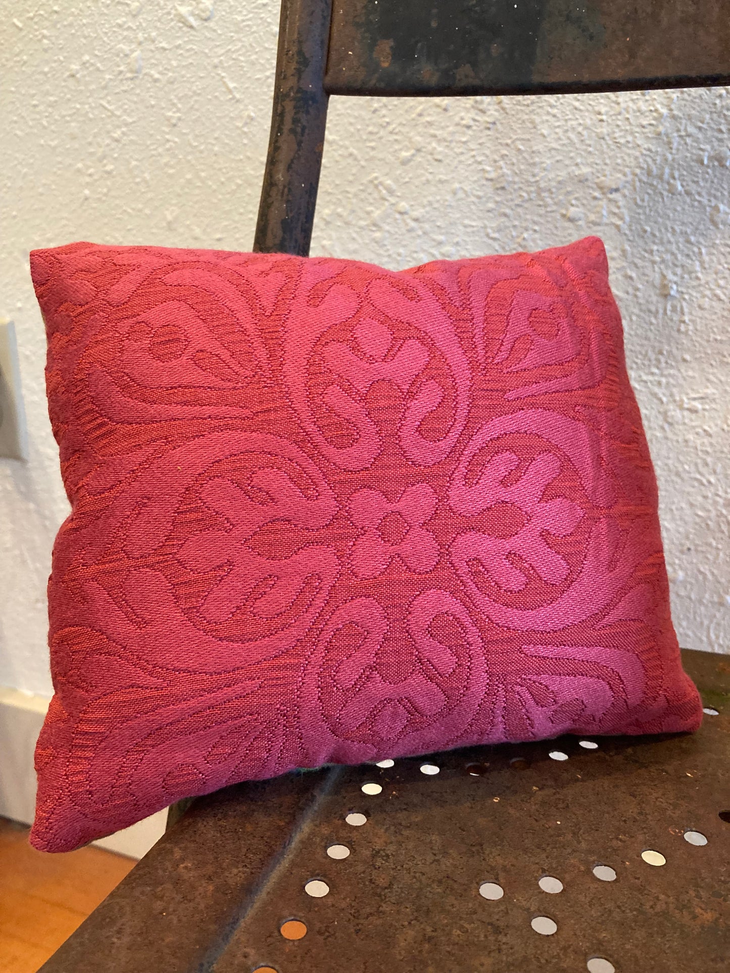 Pillows - Rose embroidery