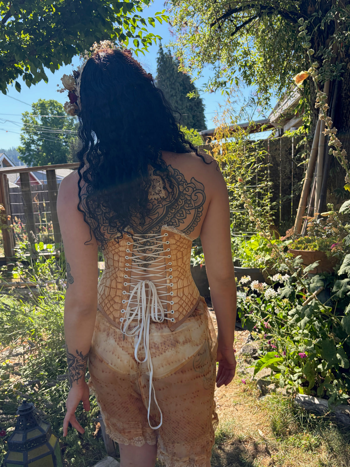 Tulip Corset - Rust Grate